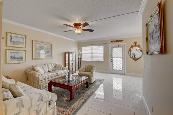 Boca Raton, FL 33434,3006 Cornwall A