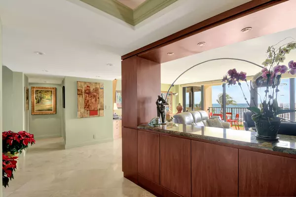 Ocean Ridge, FL 33435,6885 N Ocean BLVD 3040