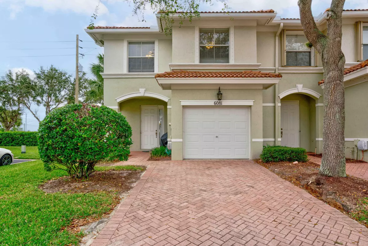 Riviera Beach, FL 33418,6081 Seminole Gardens CIR