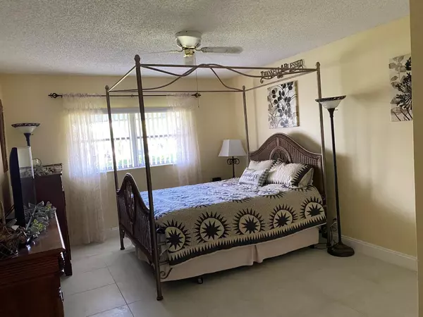 West Palm Beach, FL 33417,3405 Christopher ST