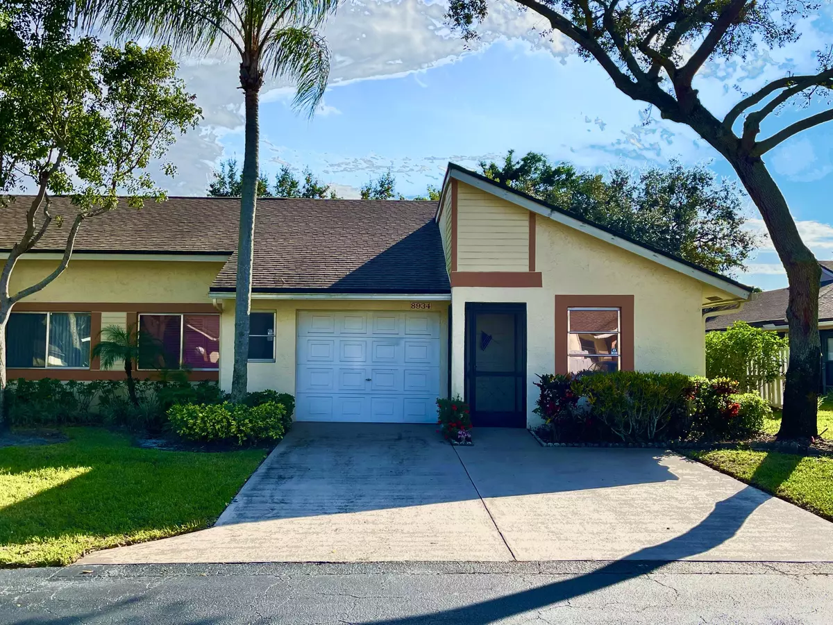 Boca Raton, FL 33496,8934 Windtree ST B