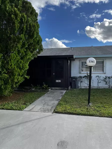 5362 Glenda Str ST, West Palm Beach, FL 33417