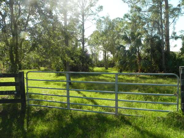 2035 SW Rucks Dairy RD,  Okeechobee,  FL 34974