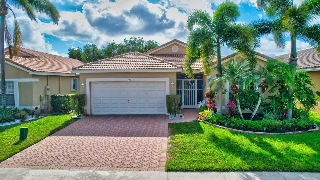 10330 N Utopia CIR, Boynton Beach, FL 33437