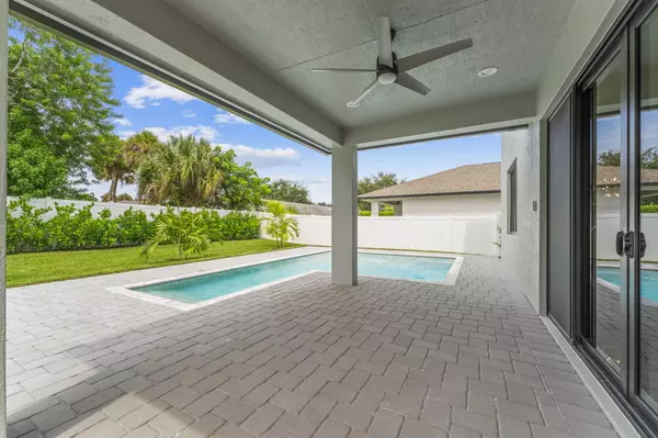 Delray Beach, FL 33444,530 Lucky LN