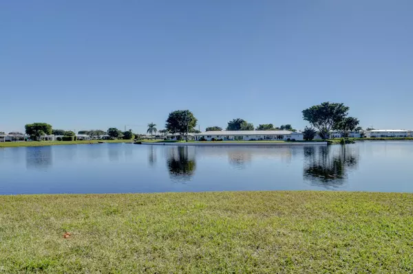 Boynton Beach, FL 33426,1112 Lake TER 210