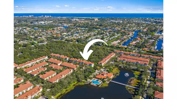 2624 Ravella LN, Palm Beach Gardens, FL 33410