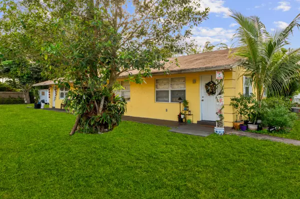 West Palm Beach, FL 33413,5812 Banana RD