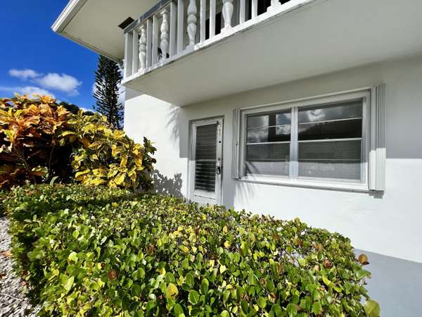 360 Northampton R, West Palm Beach, FL 33417