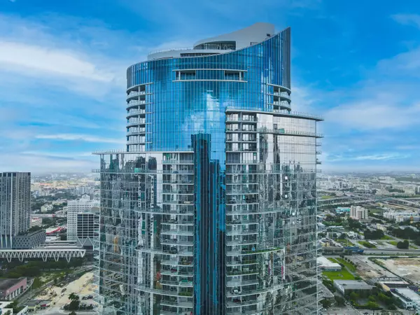 Miami, FL 33132,851 NE 1st AVE 812