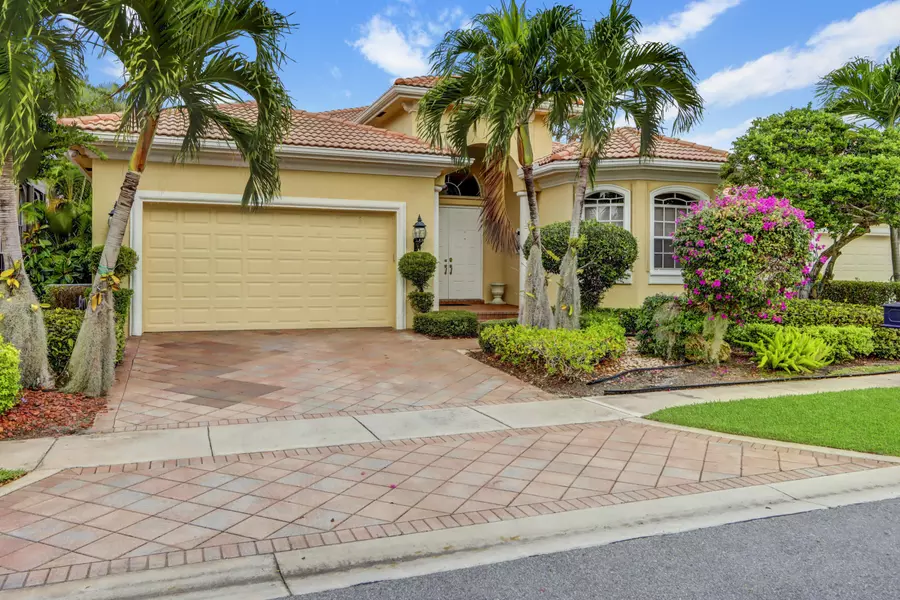 4139 NW Briarcliff CIR, Boca Raton, FL 33496