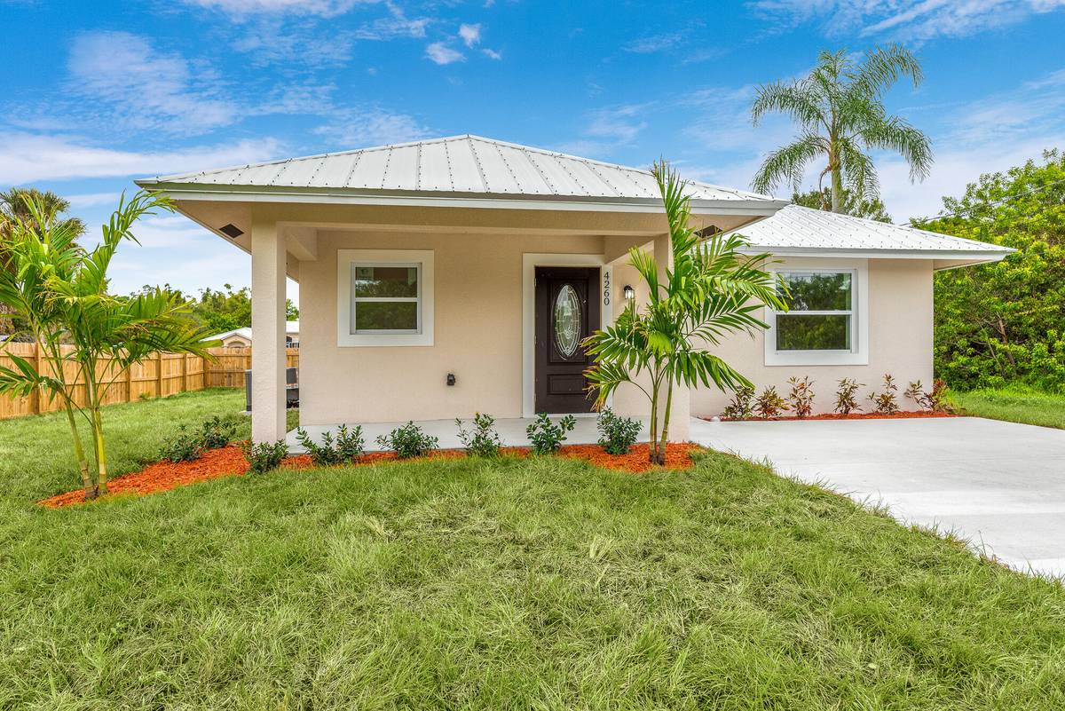 Jensen Beach, FL 34957,4260 NE Savannah RD