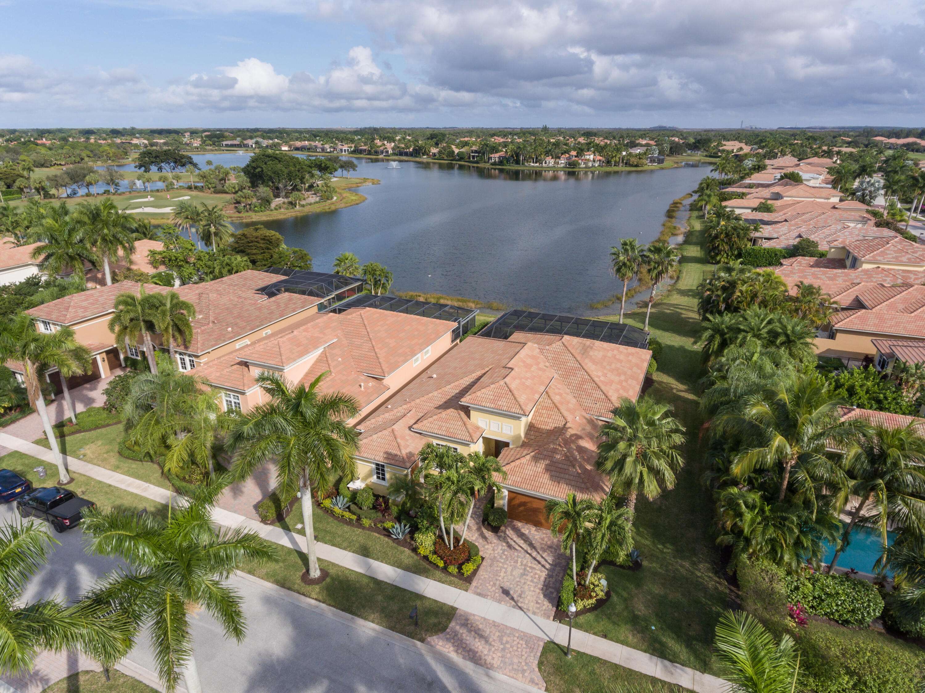 7000 Isla Vista DR, West Palm Beach, FL 33412