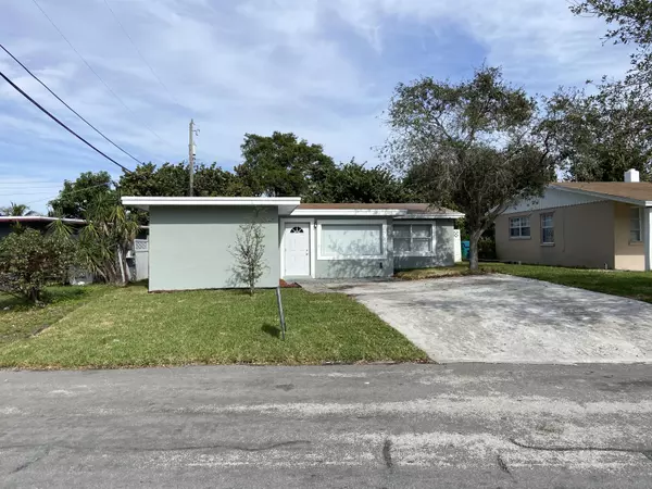 225 NW 3rd Avenue, Boynton Beach, FL 33435