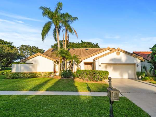 19700 Sedgefield TER, Boca Raton, FL 33498