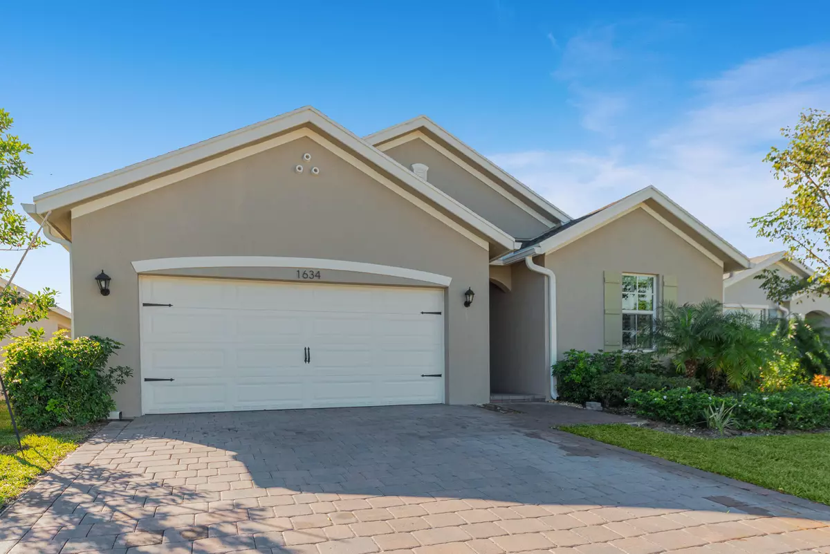 Jensen Beach, FL 34957,1634 NE White Pine TER