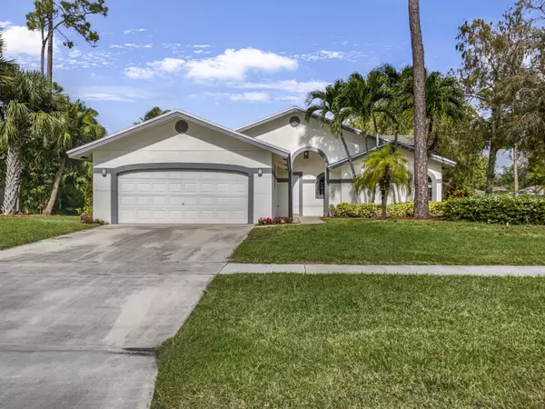 14143 Wellington TRCE, Wellington, FL 33414