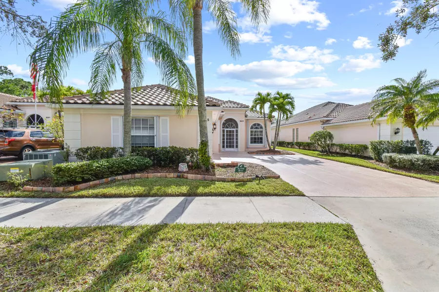 8205 SE Double Tree DR, Hobe Sound, FL 33455