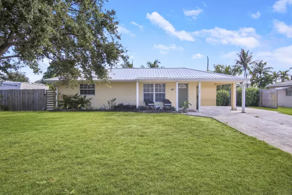 116 Pineview RD, Jupiter, FL 33469