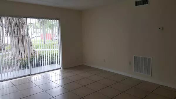 West Palm Beach, FL 33401,437 Executive Center DR 103