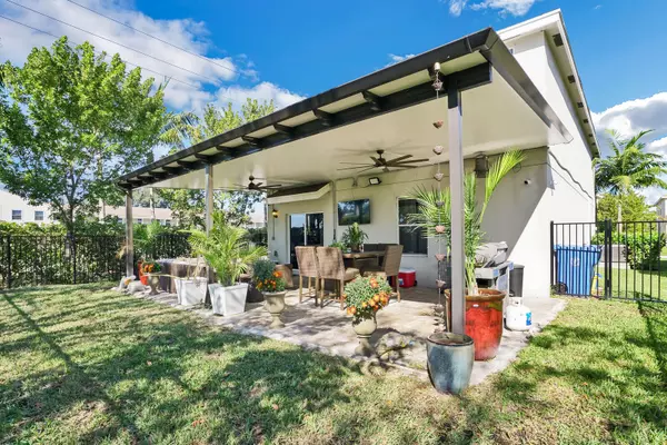 Haverhill, FL 33415,4998 Haverhill Pointe DR