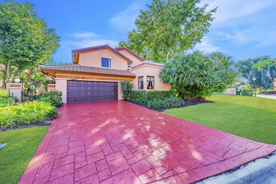 6574 Via Benita, Boca Raton, FL 33433