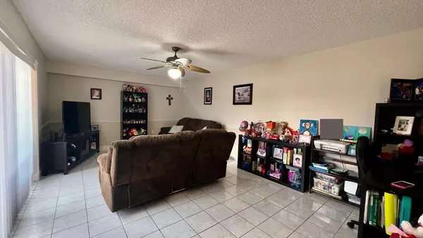 West Palm Beach, FL 33407,2708 27th WAY