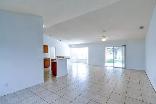 Port Saint Lucie, FL 34953,108 SW Milburn CIR