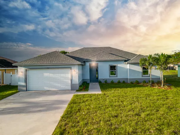 5519 NW Downs ST, Port Saint Lucie, FL 34986