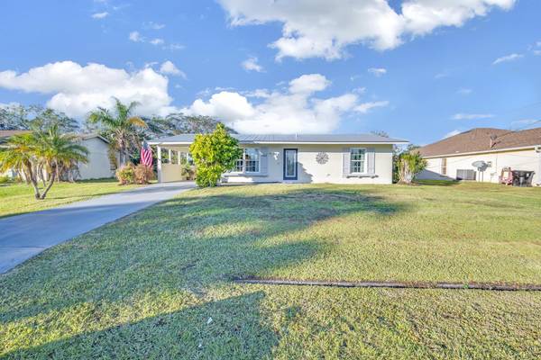 1365 SW Gastador AVE, Port Saint Lucie, FL 34953