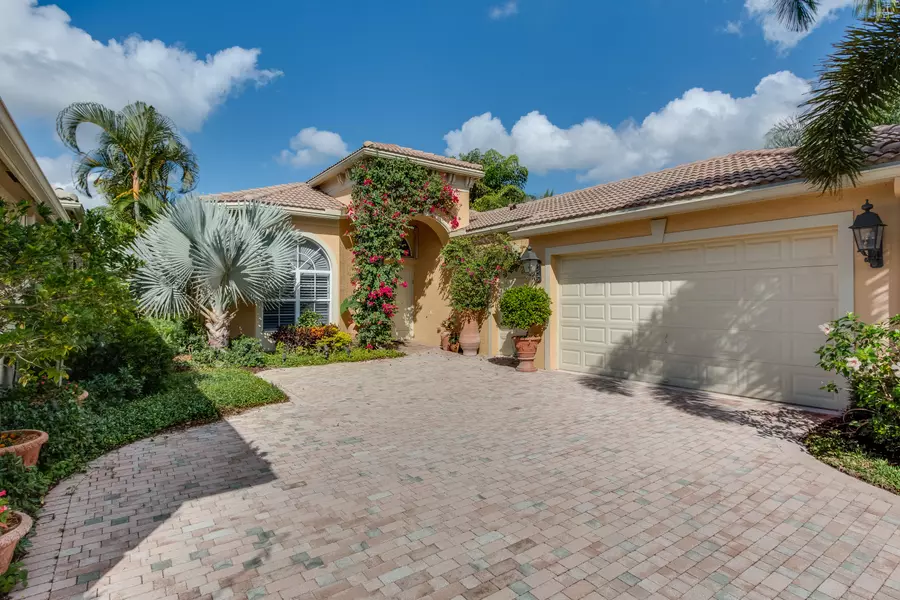 10795 Northgreen DR, Lake Worth, FL 33449