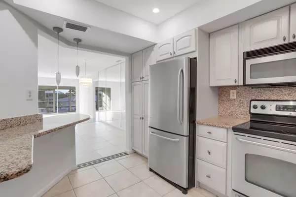 Ocean Ridge, FL 33435,5540 N Ocean BLVD 202