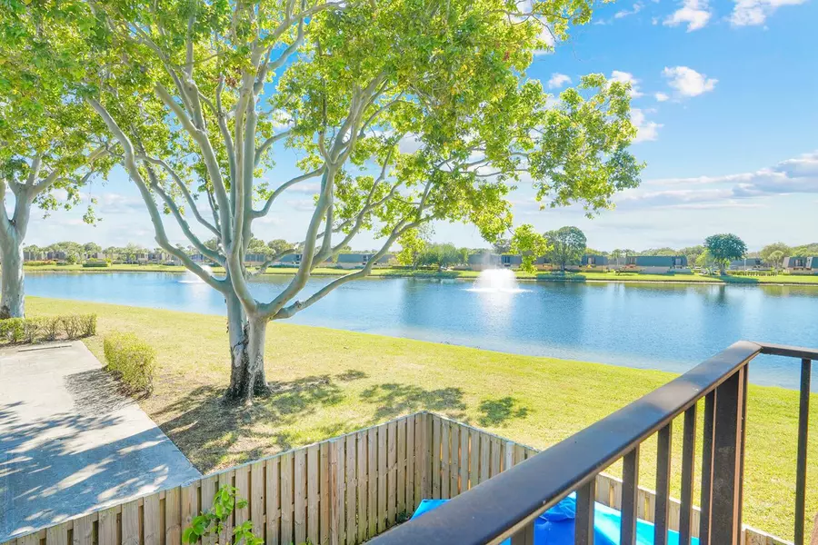 227 Charter WAY, West Palm Beach, FL 33407