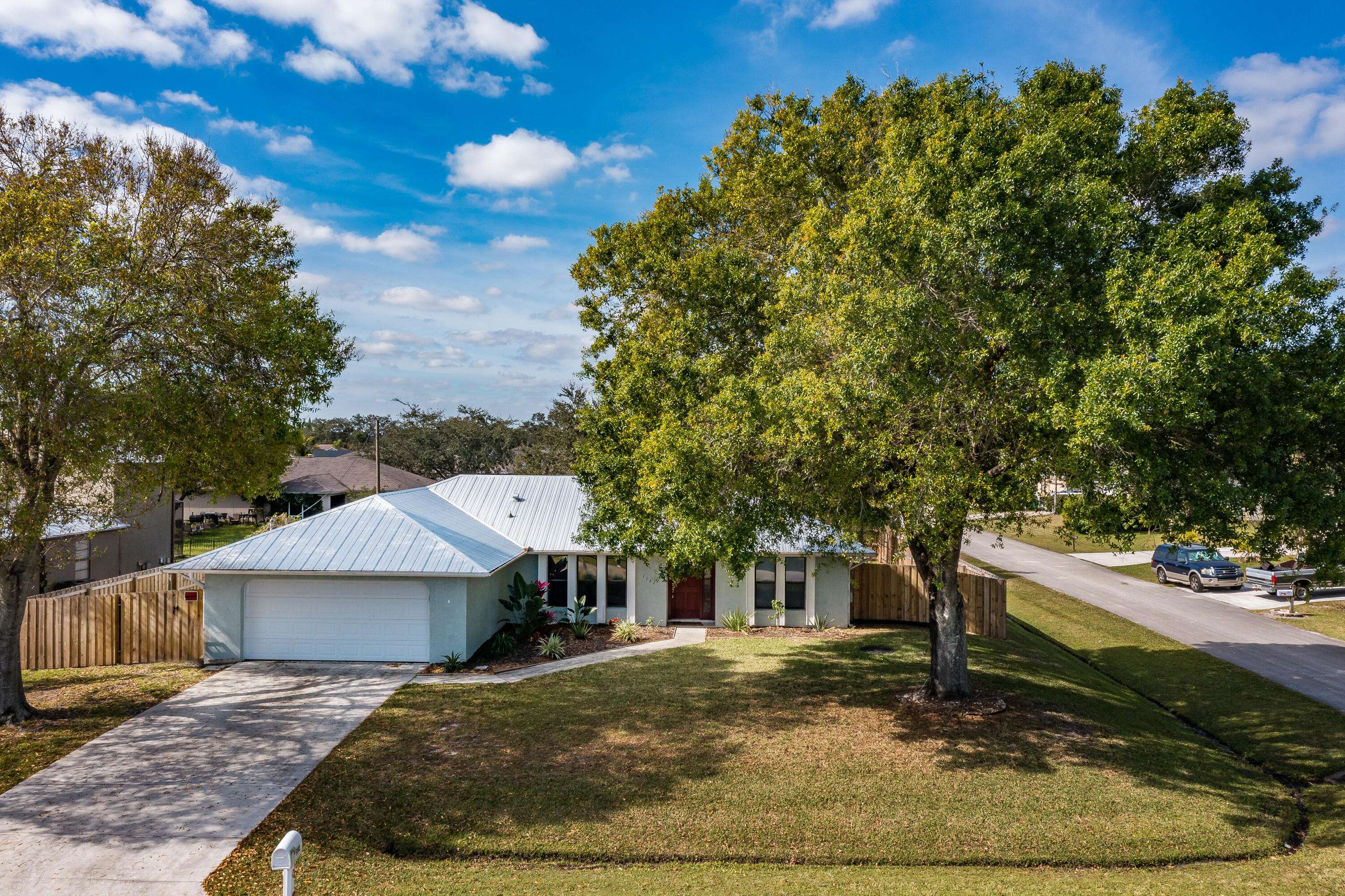 1142 SW Granadeer ST, Port Saint Lucie, FL 34983