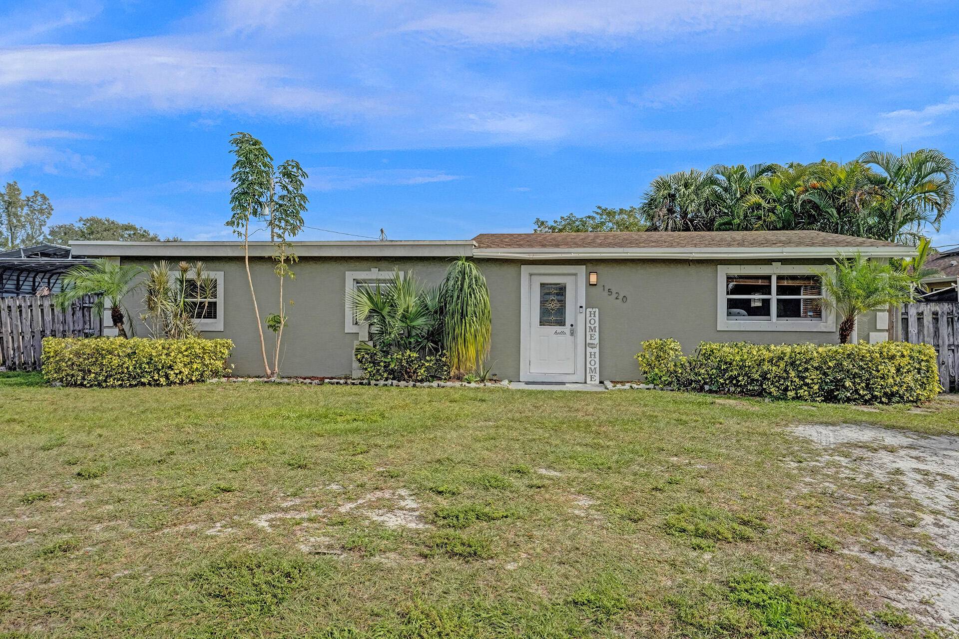 1520 Citation DR, West Palm Beach, FL 33417