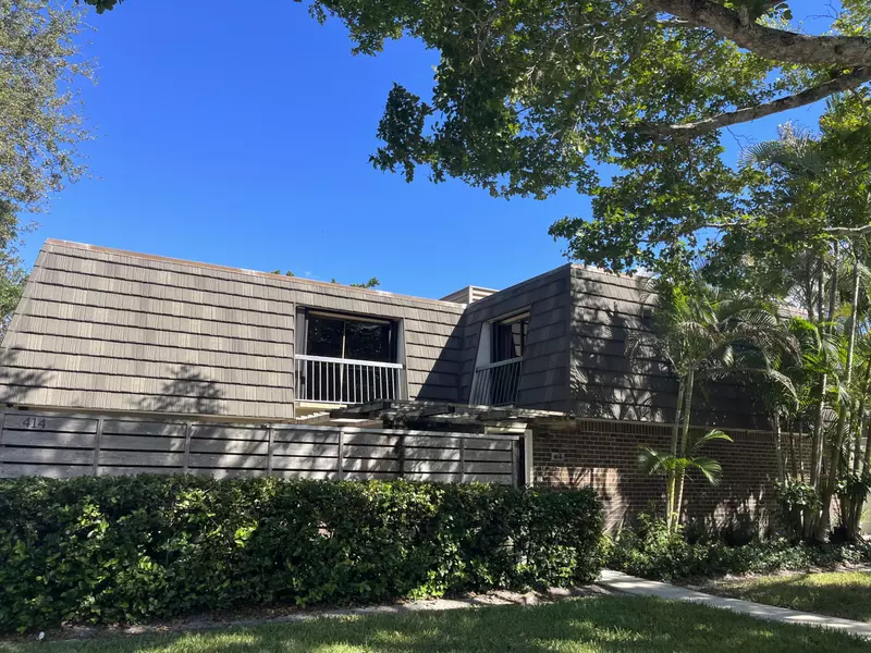 414 4th TER, Palm Beach Gardens, FL 33418