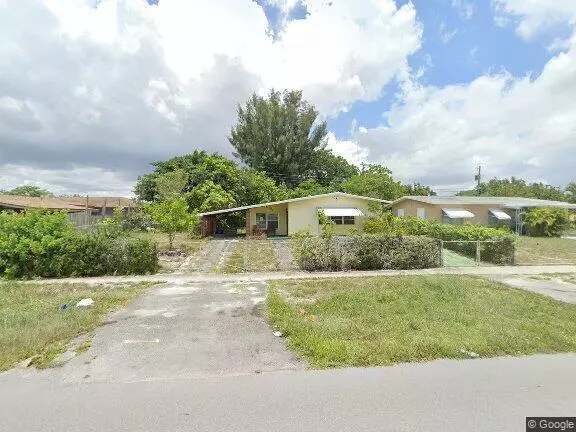 609 S Arnold AVE, Lantana, FL 33462