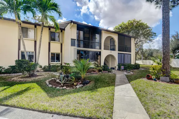 Greenacres, FL 33463,5990 Pine Cone CT A-1