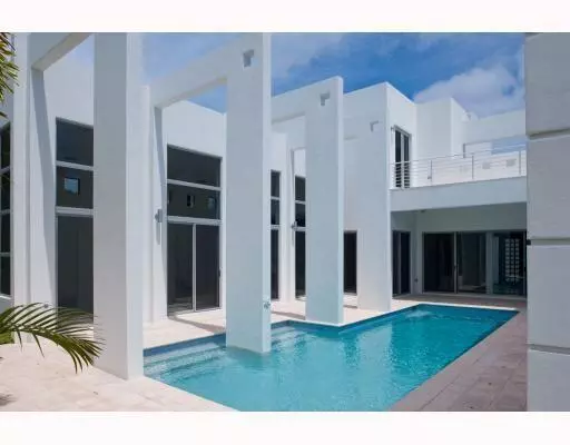 202 Palmetto LN, West Palm Beach, FL 33405