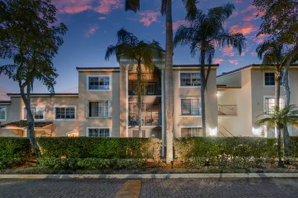 Hypoluxo, FL 33462,140 Yacht Club WAY 107