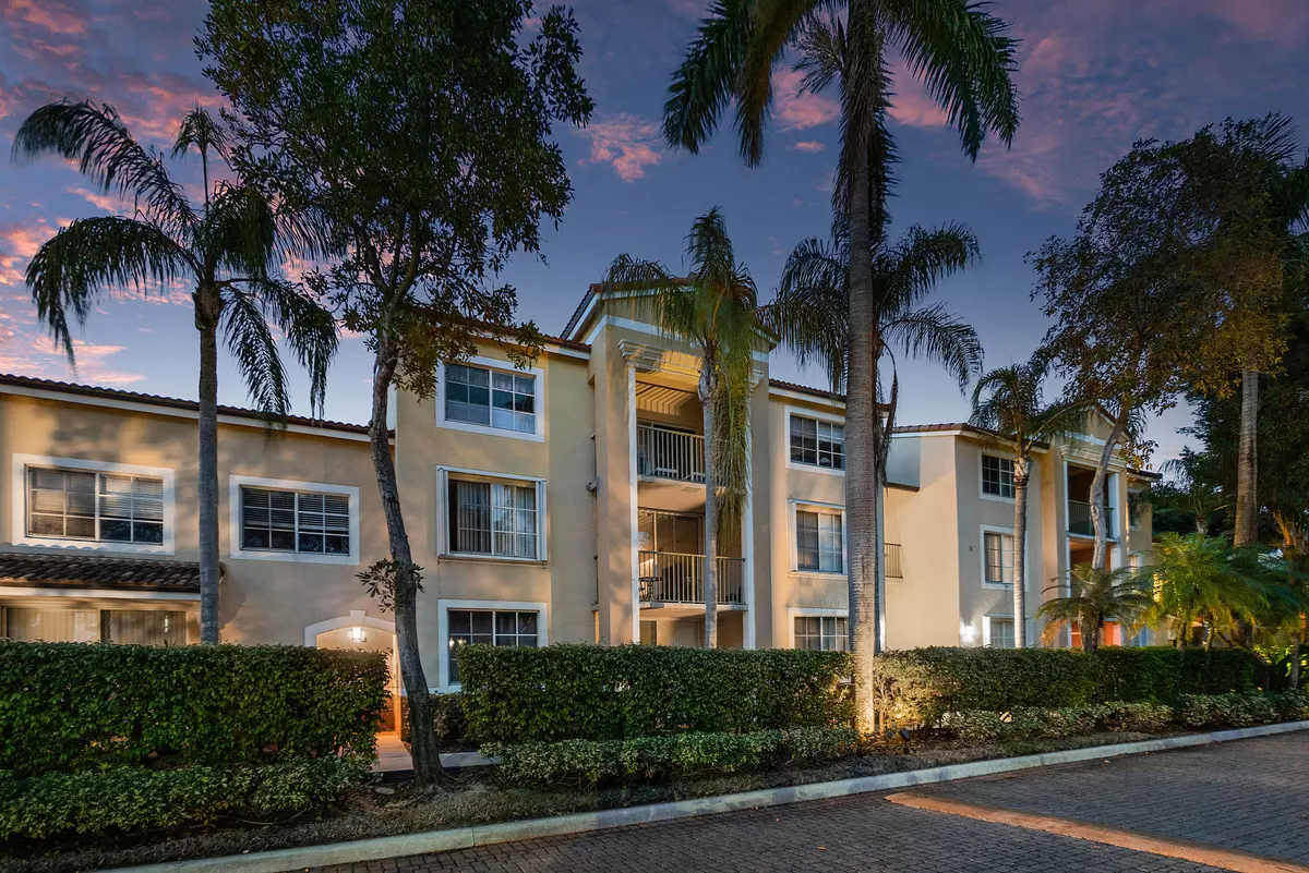 Hypoluxo, FL 33462,140 Yacht Club WAY 107