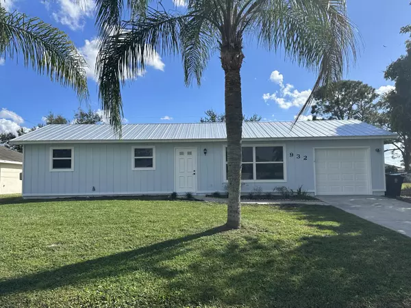 Port Saint Lucie, FL 34953,932 SW Bay State RD