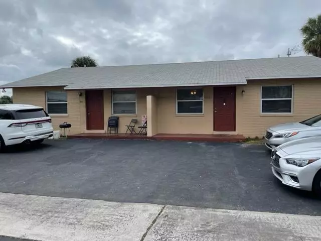 801 NE 3rd ST, Boynton Beach, FL 33435