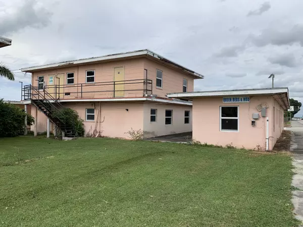 Belle Glade, FL 33430,308 N Main ST