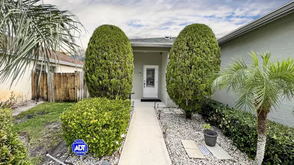 Haverhill, FL 33417,1007 Park Hill DR