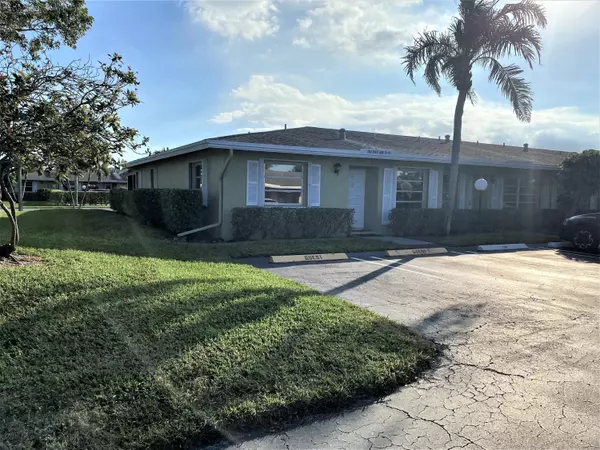 2381 Shady LN A, Delray Beach, FL 33445