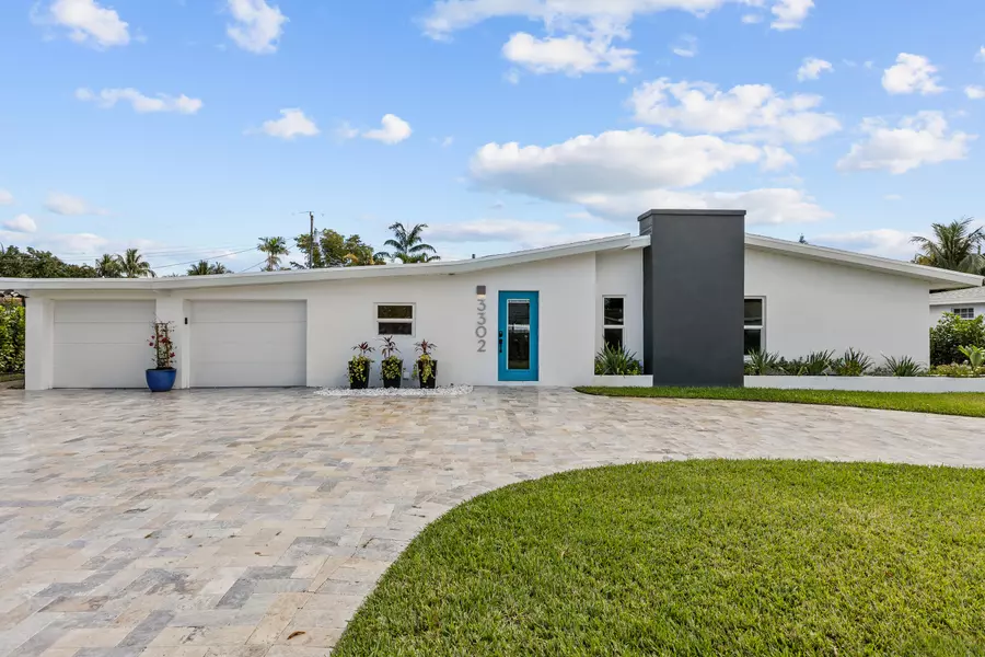 3302 Canal DR, Boynton Beach, FL 33435