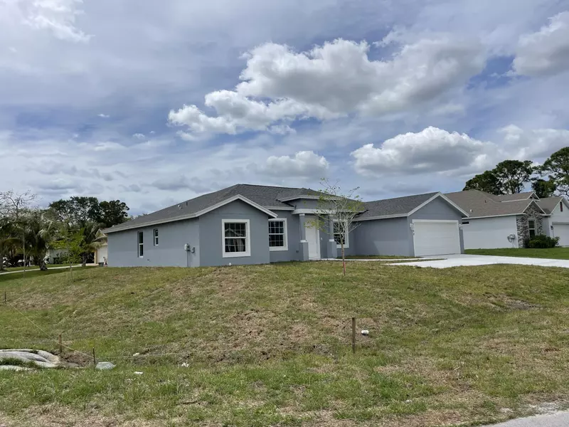 3252 SW Collings DR, Port Saint Lucie, FL 34953