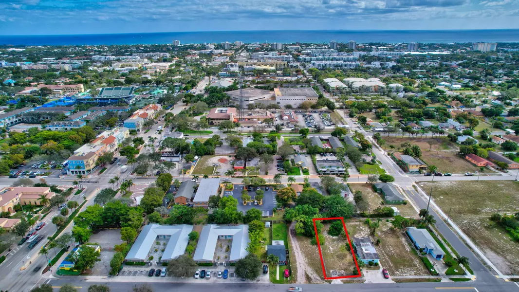 33 SW 6th AVE, Delray Beach, FL 33444