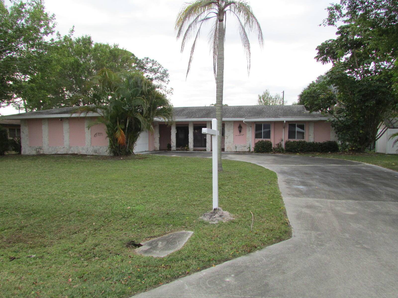 188 NE Caprona AVE, Port Saint Lucie, FL 34983